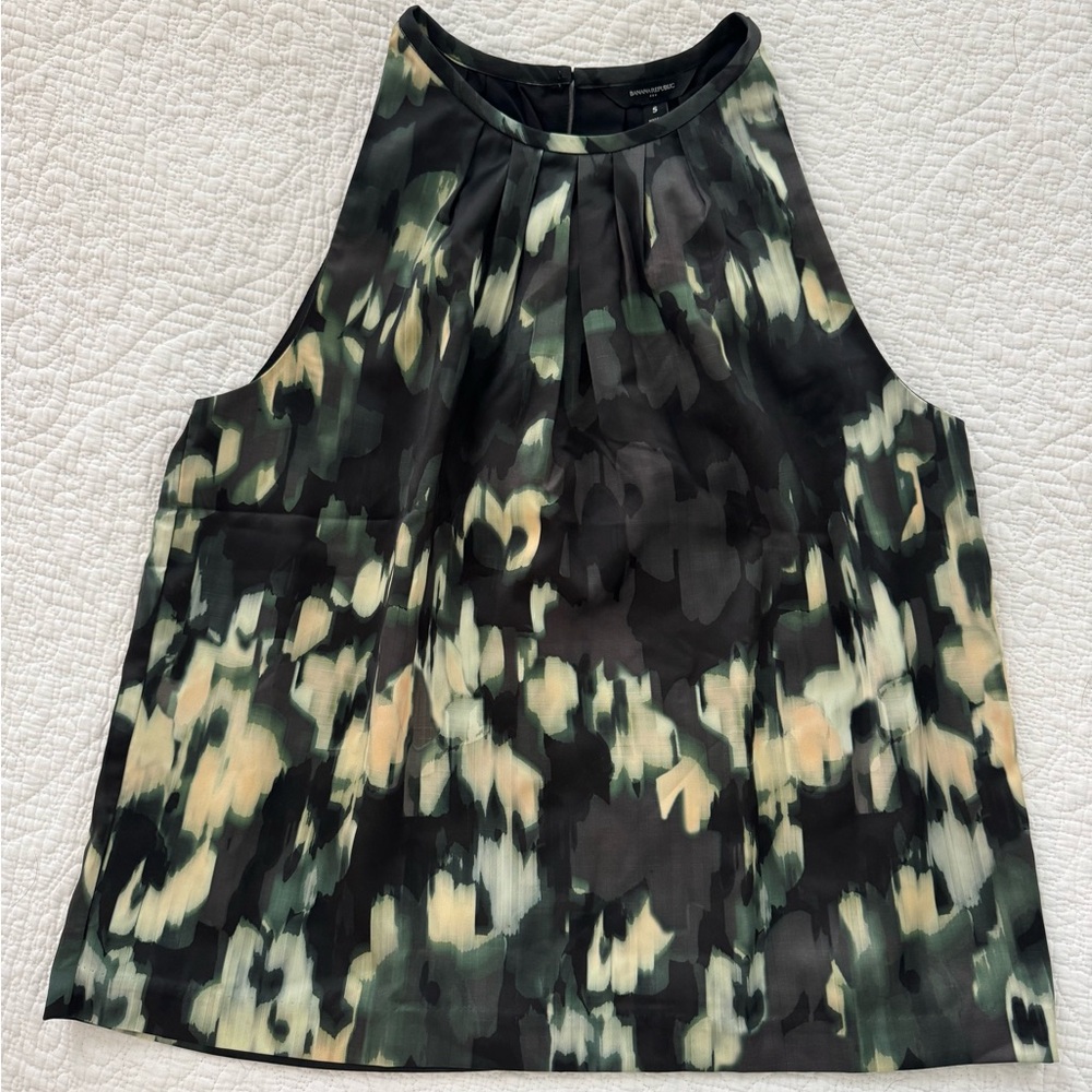 Banana Republic Black and Green Patterned Blouse